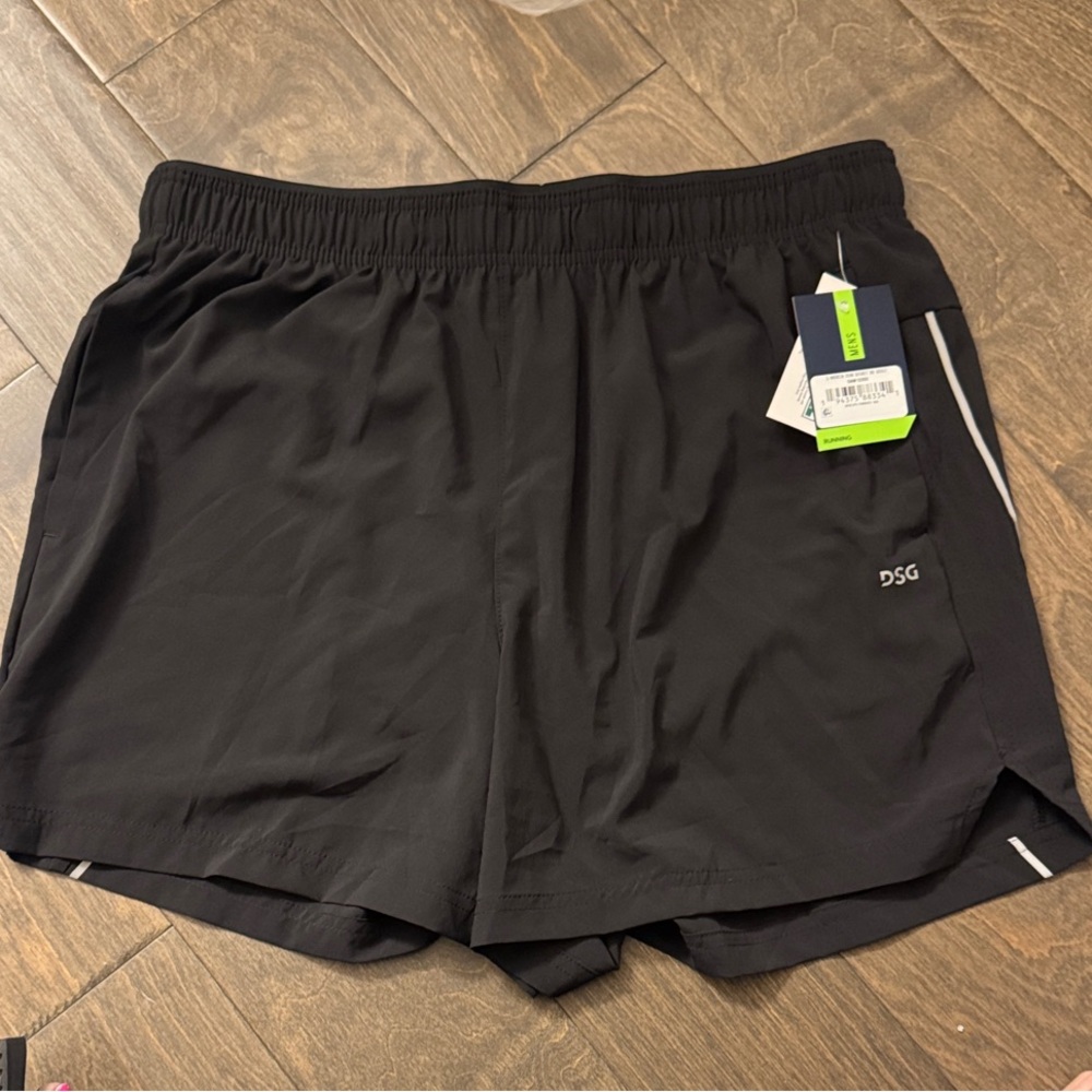 DSG Men's Black Athletic Shorts